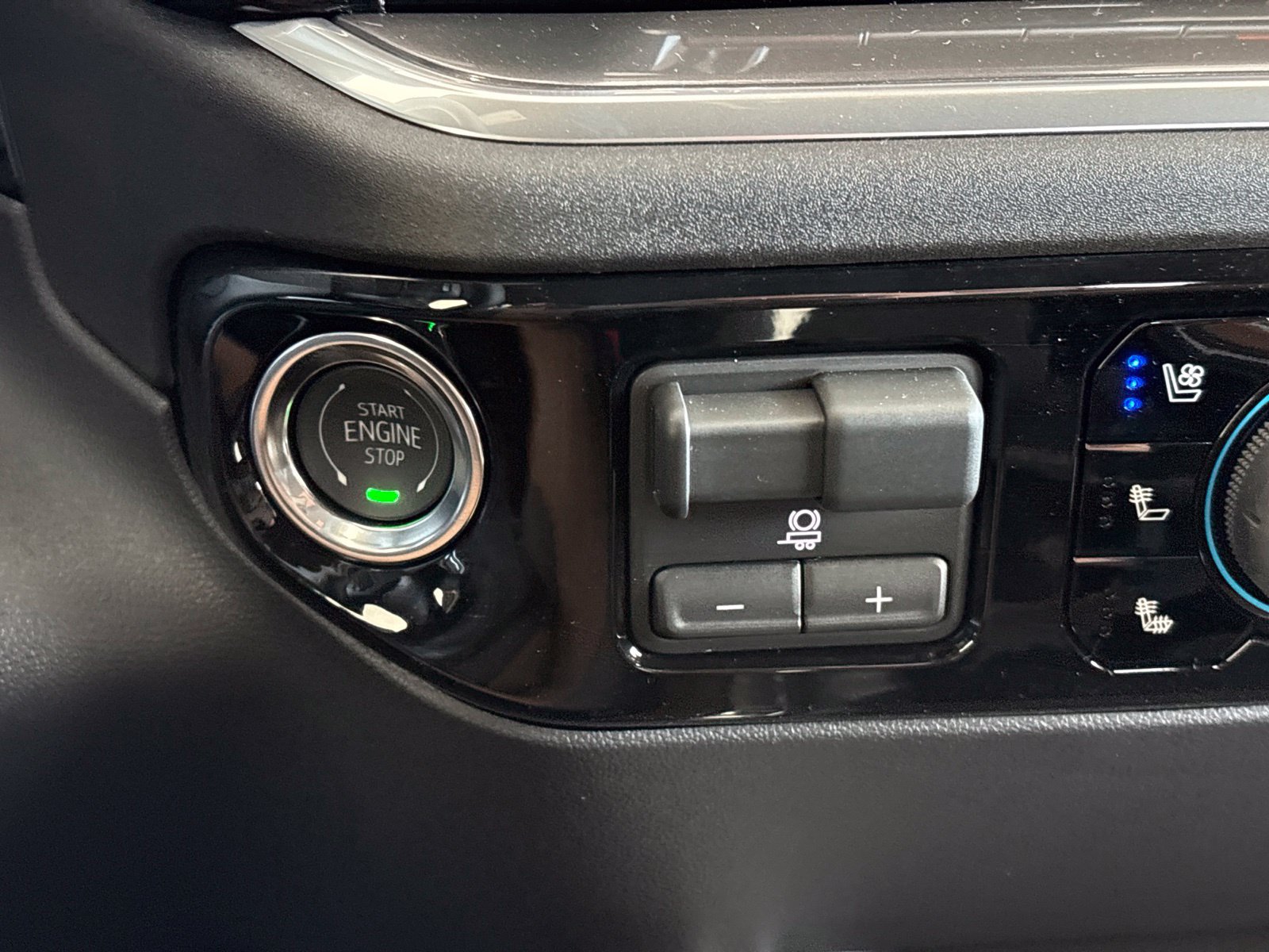 New 2026 Chevrolet Silverado 2500 High Country w/ High Country Premium Package AWD/4WD image 30