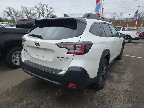 Used 2023 Subaru Outback Onyx Edition AWD/4WD image 7