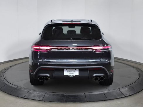 Certified 2026 Porsche Macan AWD/4WD image 6