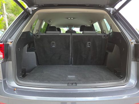 Used 2024 Volkswagen Atlas SE FWD image 16