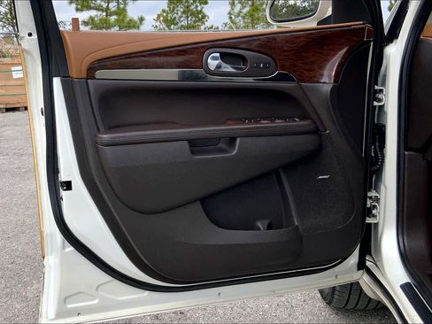 Used 2014 Buick Enclave Premium w/ Trailering Provision Package image 20