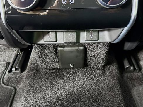 New 2026 Land Rover Range Rover Long Wheelbase SE image 28