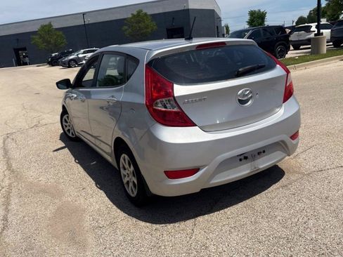 Used 2012 Hyundai Accent GS FWD image 7