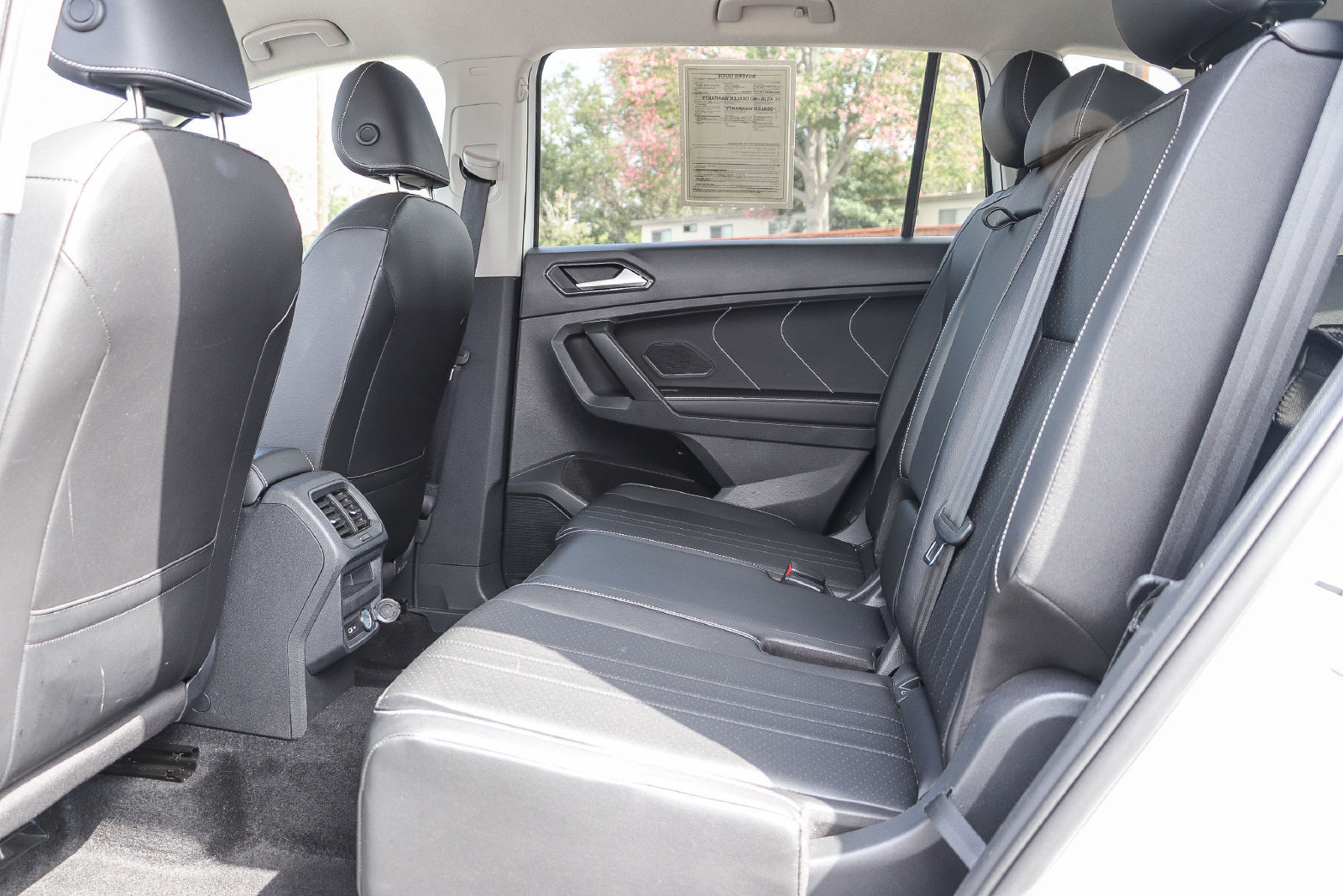Used 2023 Volkswagen Tiguan SE FWD image 19