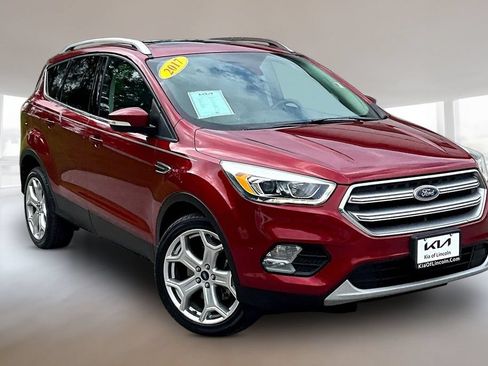 Used 2017 Ford Escape Titanium AWD/4WD image 3