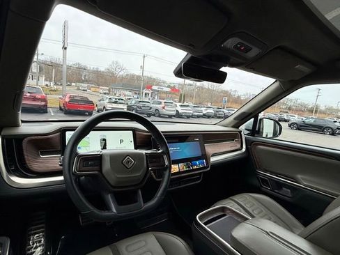 Used 2023 Rivian R1S Adventure image 24