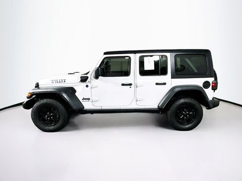 Used 2023 Jeep Wrangler Unlimited w/ Convenience Group AWD/4WD image 4