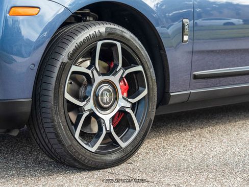 Used 2023 Rolls-Royce Cullinan Black Badge w/ Leather Finishing Pack image 70