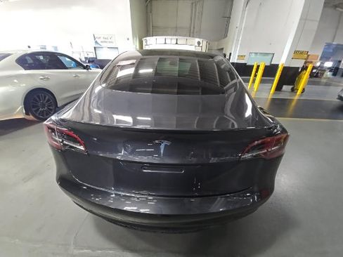 Used 2023 Tesla Model 3 Standard Range RWD image 5