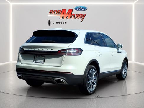 Used 2023 Lincoln Nautilus Reserve FWD image 4
