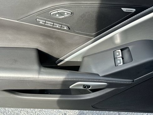 Used 2019 Chevrolet Corvette Stingray Coupe RWD image 15