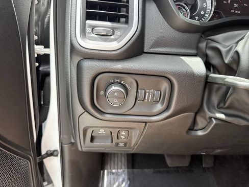 Used 2025 RAM 1500 Big Horn AWD/4WD image 54