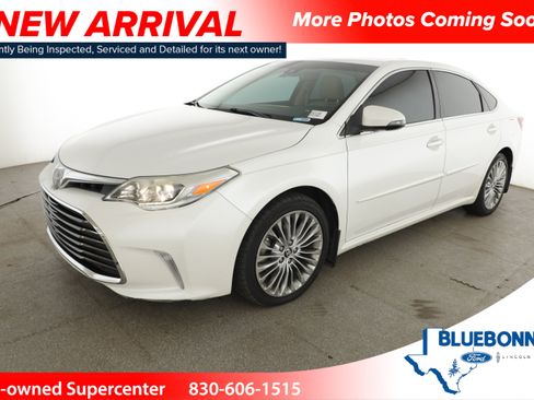 Used 2016 Toyota Avalon Limited w/ Toyota Safety Sense Package FWD image 1