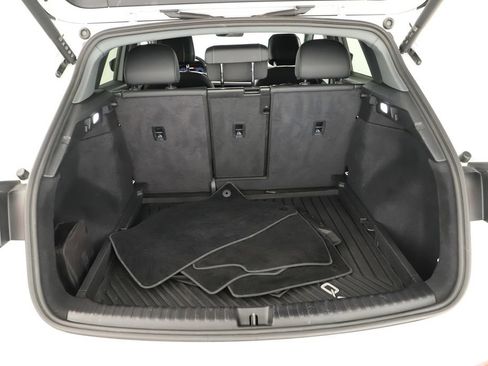 Certified 2024 Audi Q4 e-tron Prestige AWD/4WD image 34