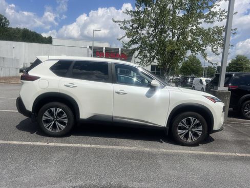 Certified 2023 Nissan Rogue SV FWD image 5
