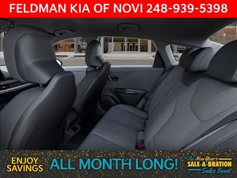 New 2025 Kia K4 LXS image 18