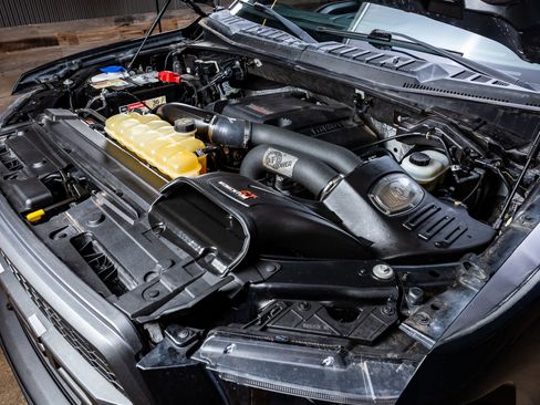 Used 2018 Ford F150 Raptor w/ Equipment Group 802A Luxury image 36