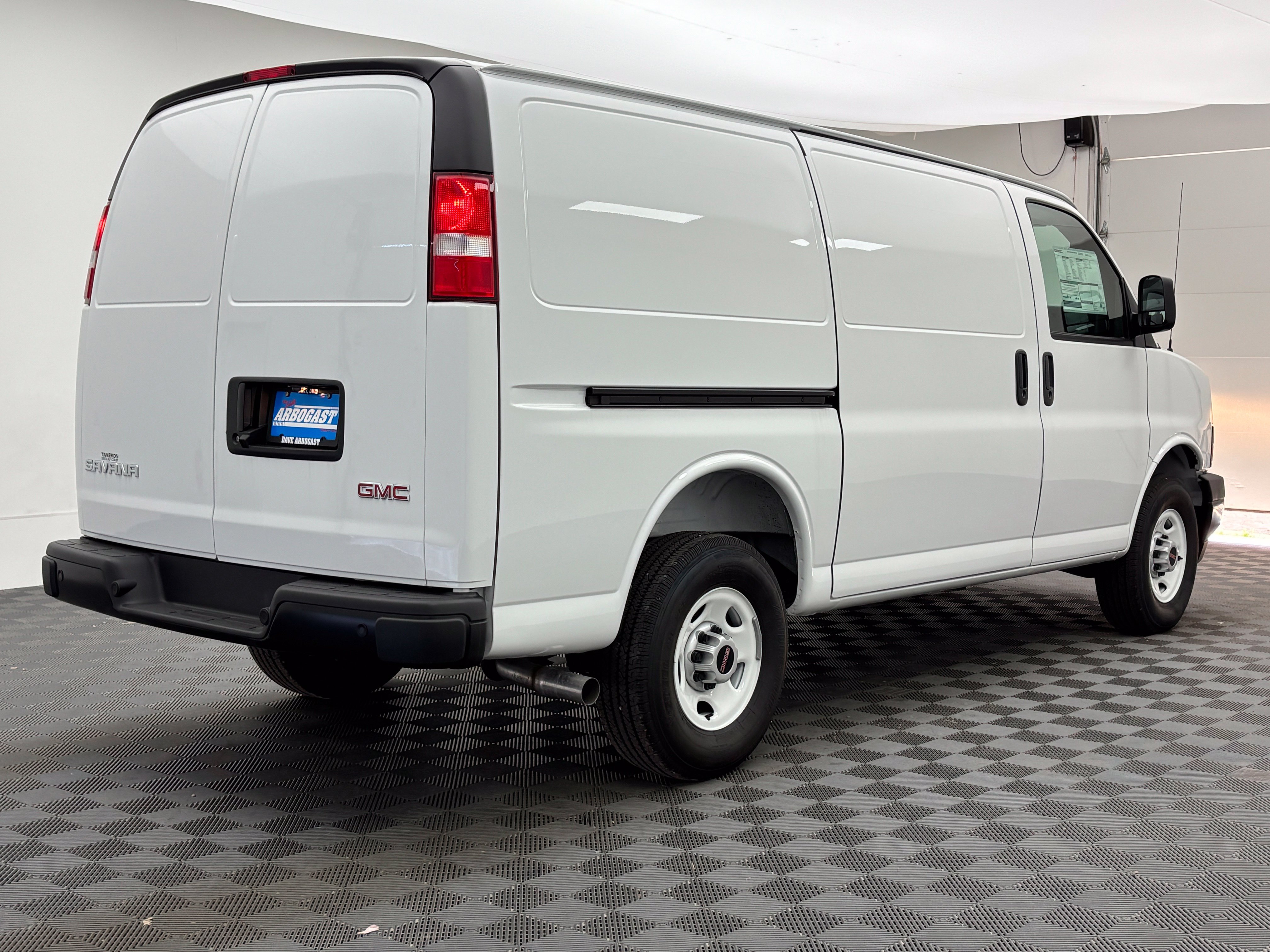 New 2026 GMC Savana 2500 w/ Driver Convenience Package RWD image 5