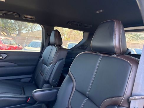 New 2026 Nissan Armada SL w/ Captain's Chari Seat Package AWD/4WD image 23