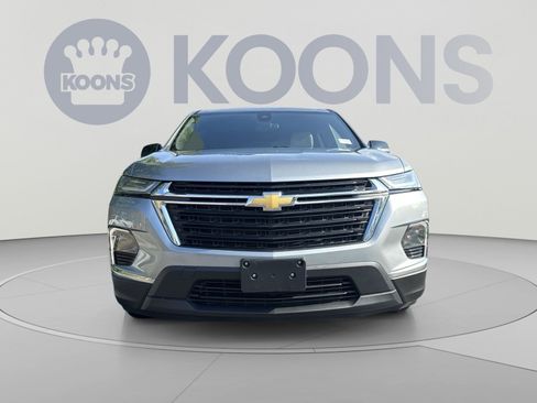 Used 2023 Chevrolet Traverse LS FWD image 10