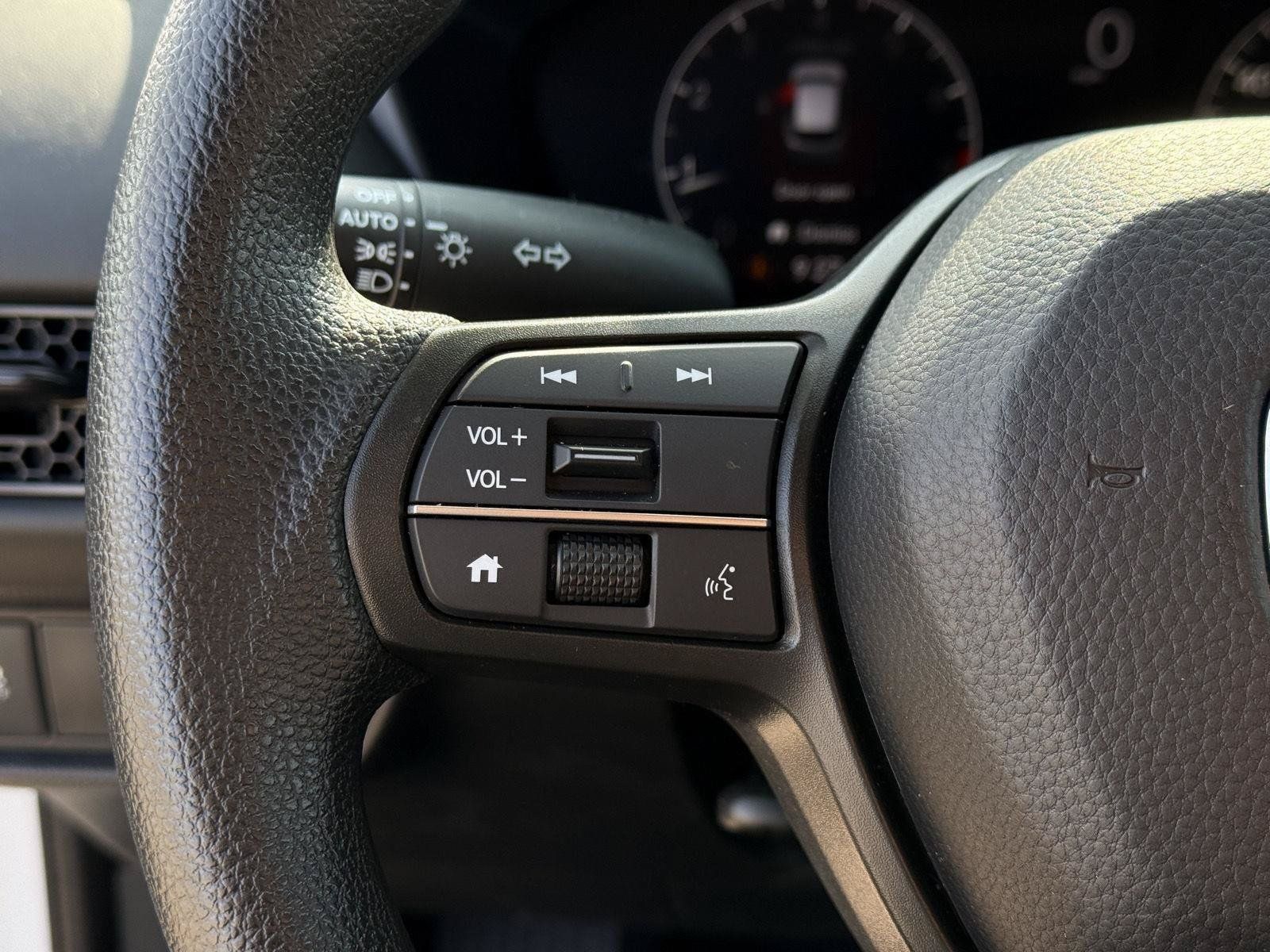 Certified 2026 Honda HR-V LX image 18