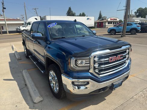 Used 2018 GMC Sierra 1500 SLT AWD/4WD image 4