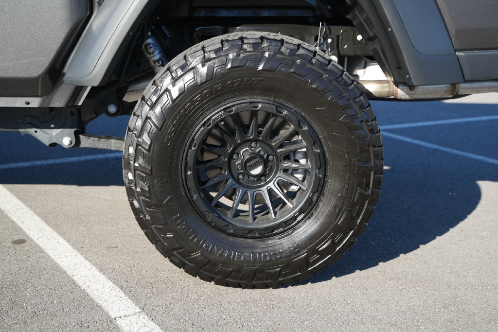 New 2026 Jeep Gladiator Sport w/ Dual Top Group AWD/4WD image 44