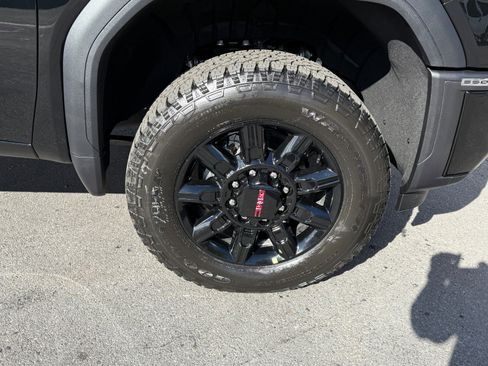 New 2026 GMC Sierra 3500 AT4 image 12