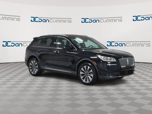 Used 2021 Lincoln Corsair Reserve w/ Equipment Group 201A FWD image 3