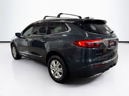 Used 2018 Buick Enclave Essence image 8