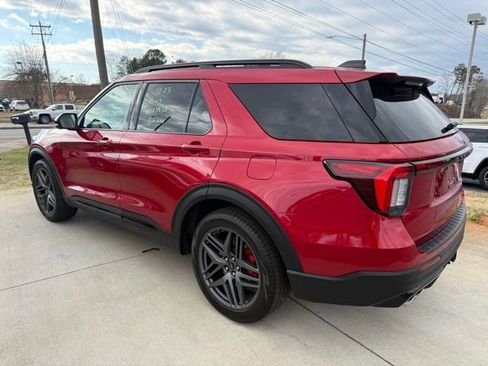 Used 2025 Ford Explorer ST w/ Sun And Sound Package image 8