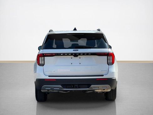 New 2026 Ford Explorer Active w/ Active Comfort Package AWD/4WD image 7
