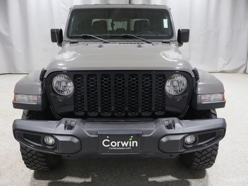 Used 2022 Jeep Gladiator Sport AWD/4WD image 9