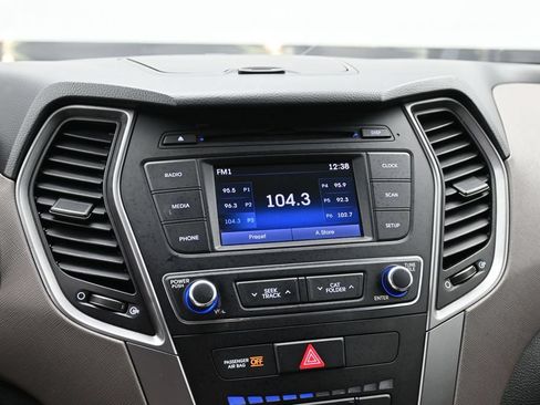 Used 2017 Hyundai Santa Fe Sport FWD image 14