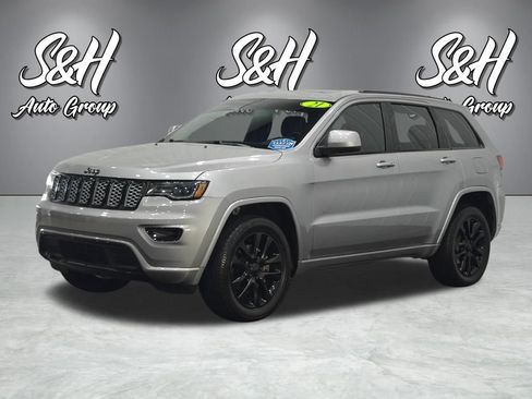 Used 2021 Jeep Grand Cherokee Laredo X AWD/4WD image 14