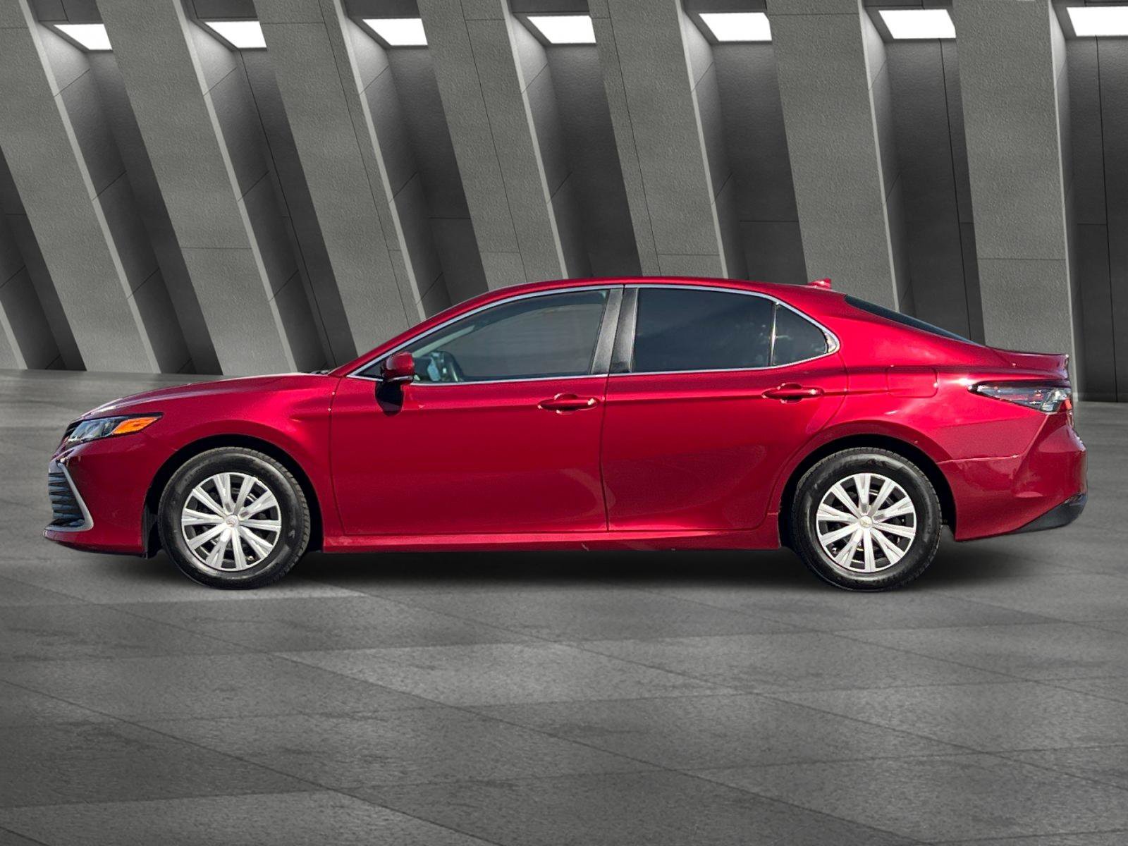 Used 2022 Toyota Camry LE w/ Audio Upgrade Package FWD image 7