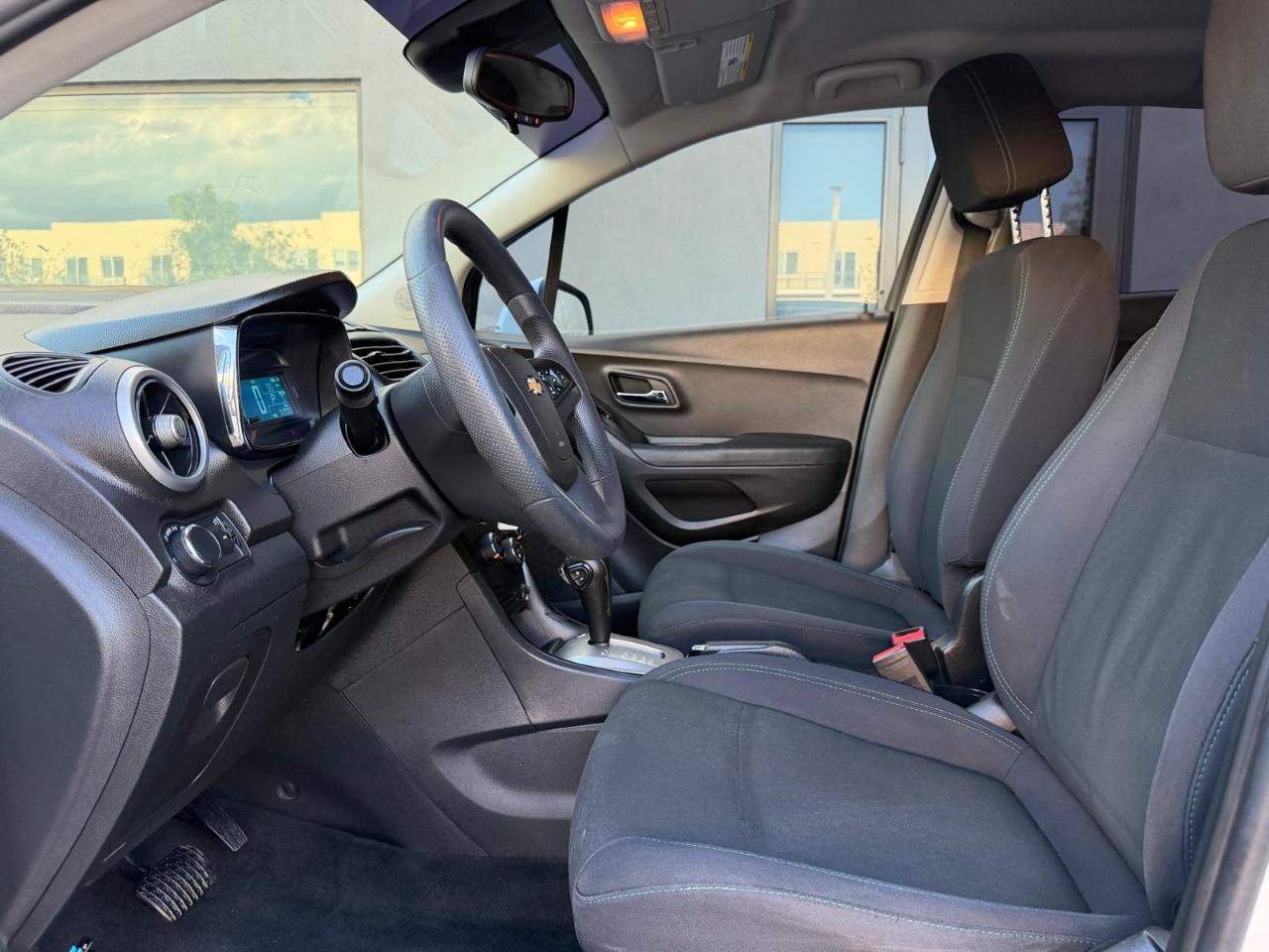 Used 2016 Chevrolet Trax LS FWD image 15