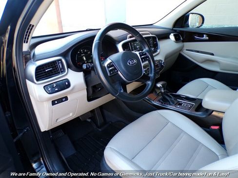 Used 2020 Kia Sorento EX FWD image 14