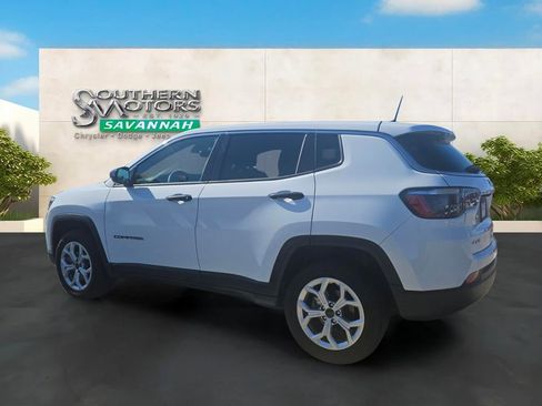 Used 2025 Jeep Compass Sport AWD/4WD image 3