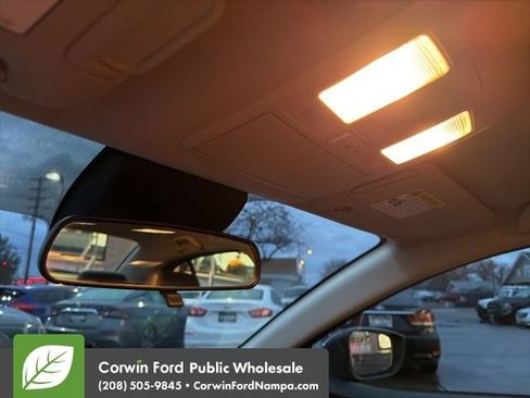 Used 2018 MAZDA MAZDA3 Touring image 18