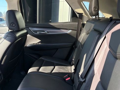 Used 2019 Cadillac XT5 Luxury image 10