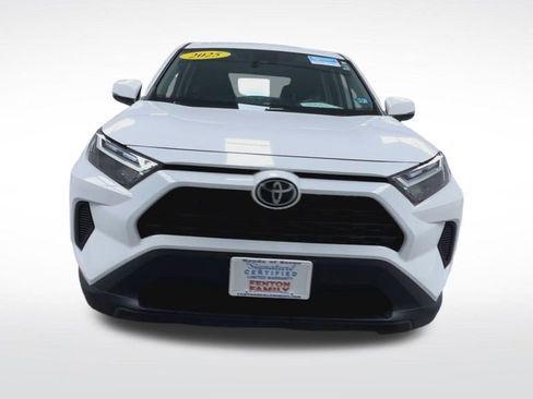 Used 2025 Toyota RAV4 LE image 3