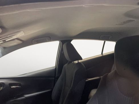 Used 2018 Toyota Prius Two image 17