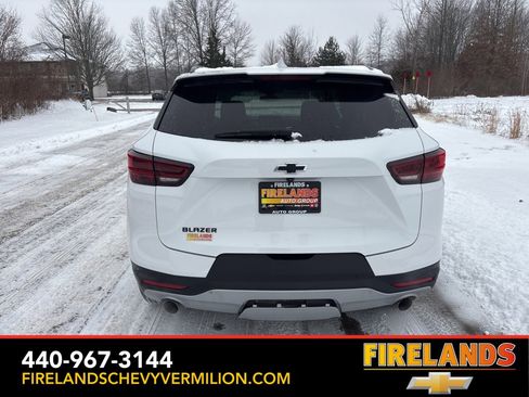 New 2025 Chevrolet Blazer LT w/ Midnight/Sport Edition image 4
