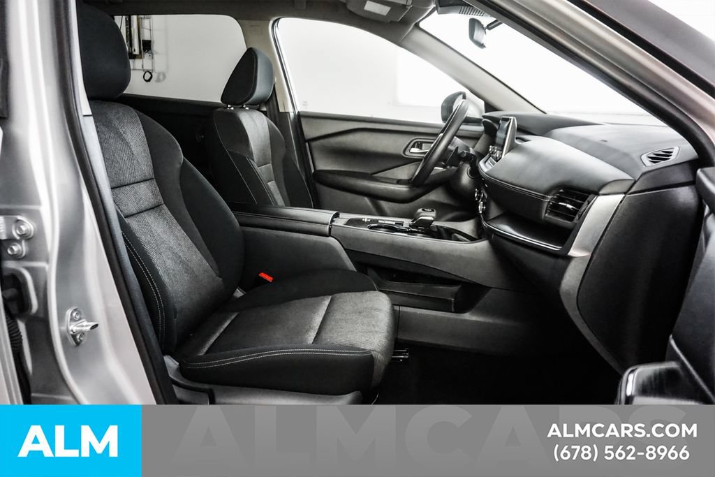 Used 2024 Nissan Rogue SV FWD image 19