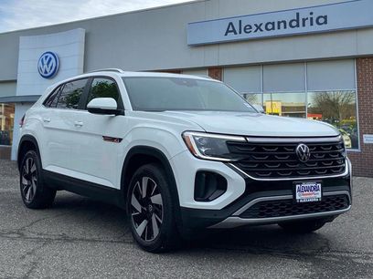 Certified 2024 Volkswagen Atlas Cross Sport SE w/ Panoramic Sunroof Package