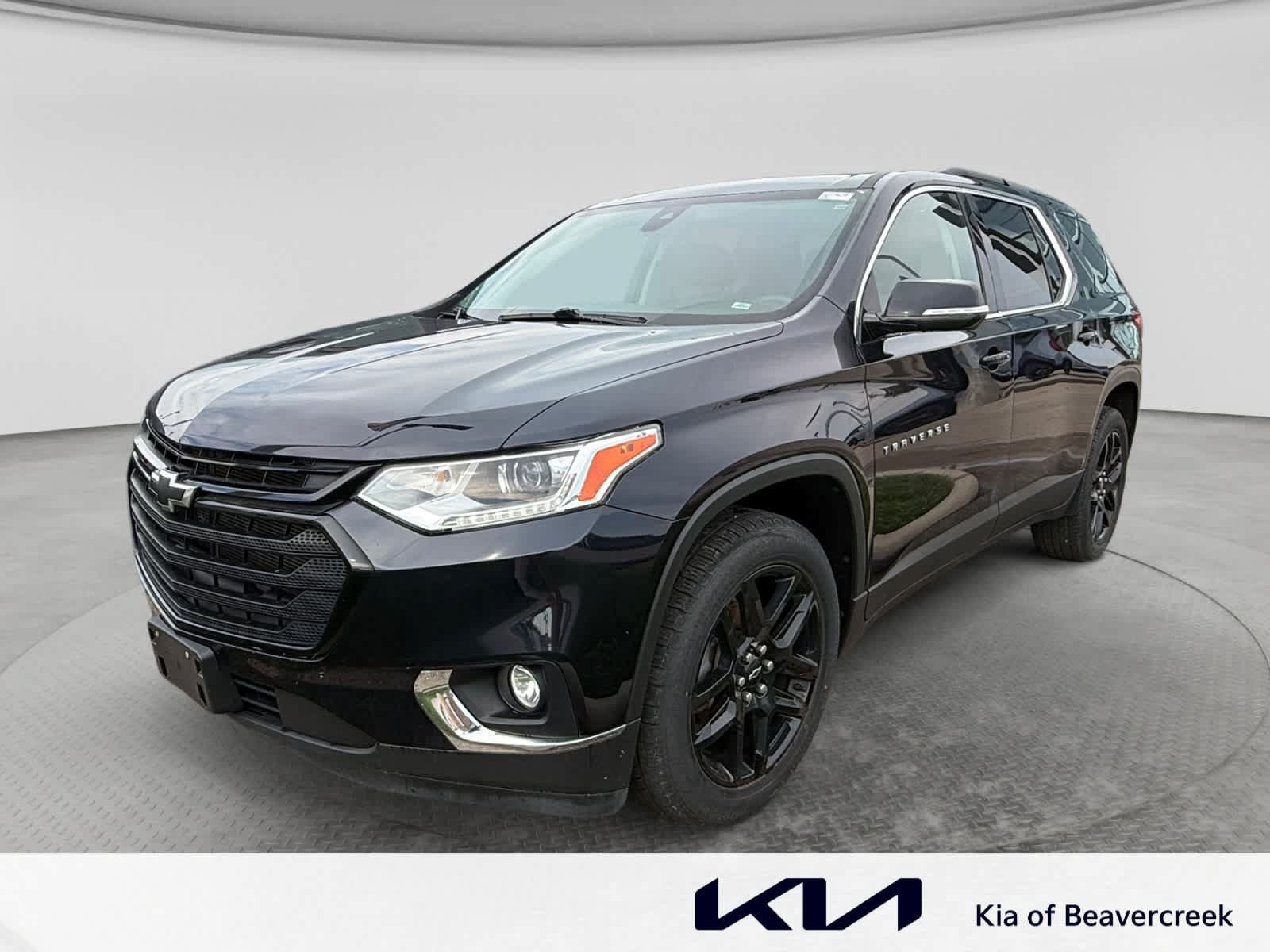 Used 2020 Chevrolet Traverse LT FWD image 1