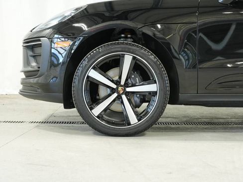 New 2026 Porsche Macan AWD/4WD image 43