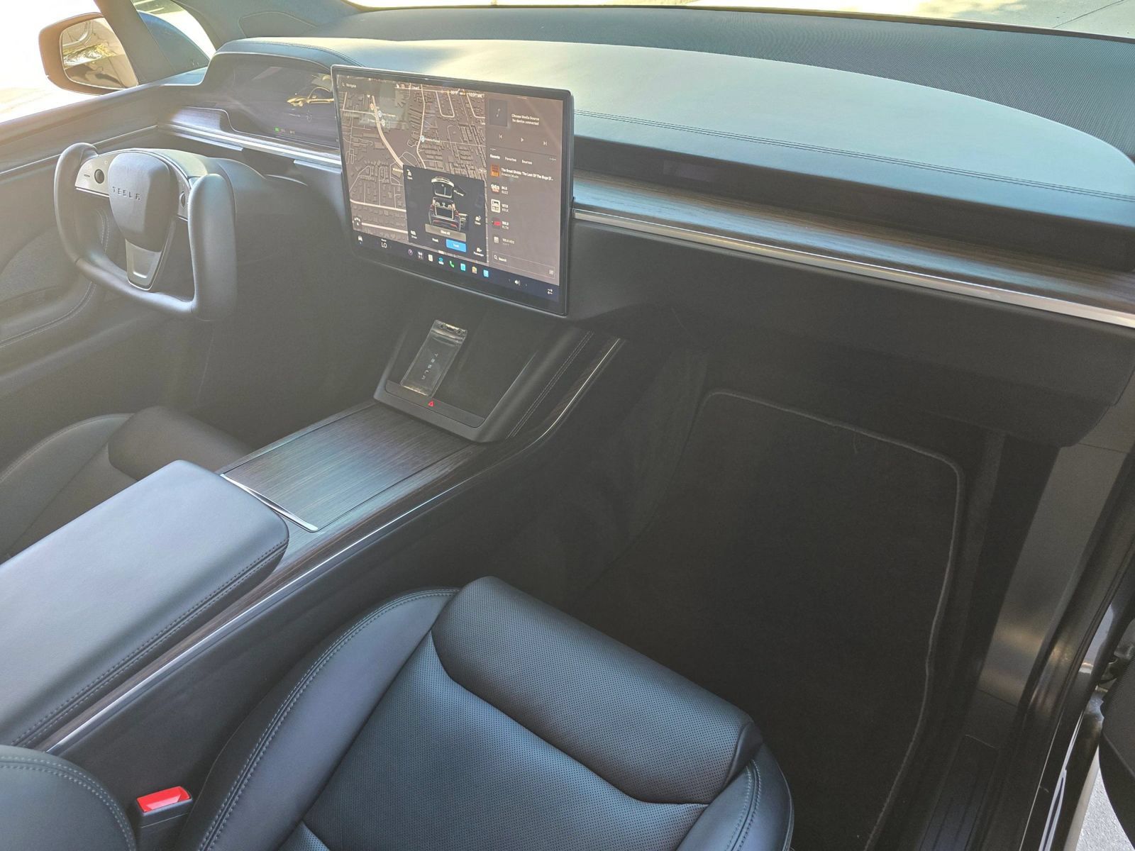 Used 2023 Tesla Model X AWD/4WD image 28