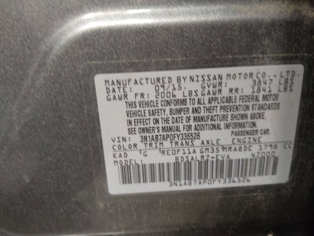 Used 2015 Nissan Sentra SR w/ Navigation Package FWD image 33